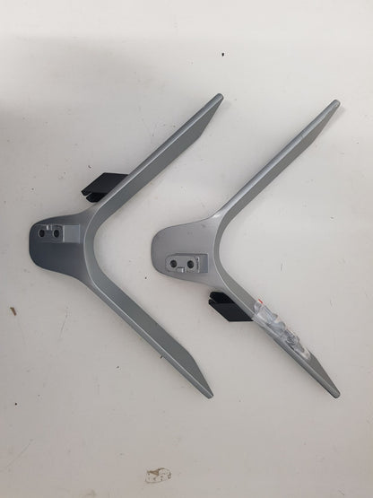 HISENSE 65S8 L&R FEET & SCREWS
