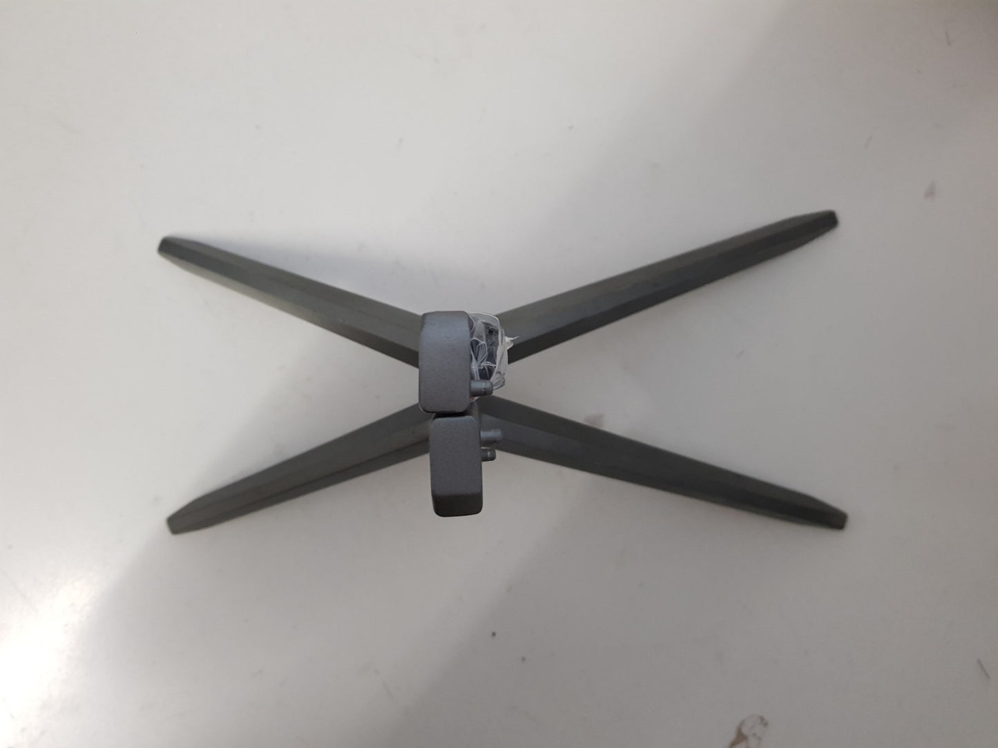 EKO K750USN L&R FEET & SCREWS