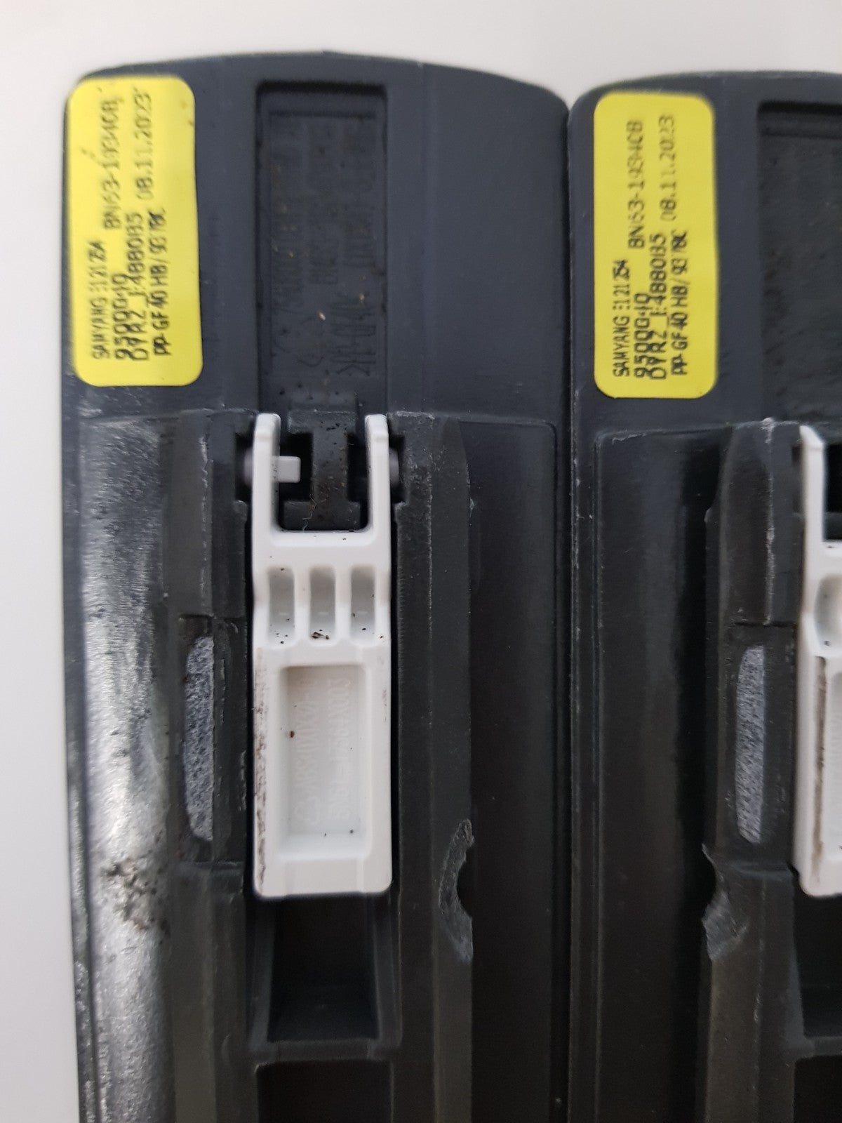 SAMSUNG UA75AU8000 L&R FEET