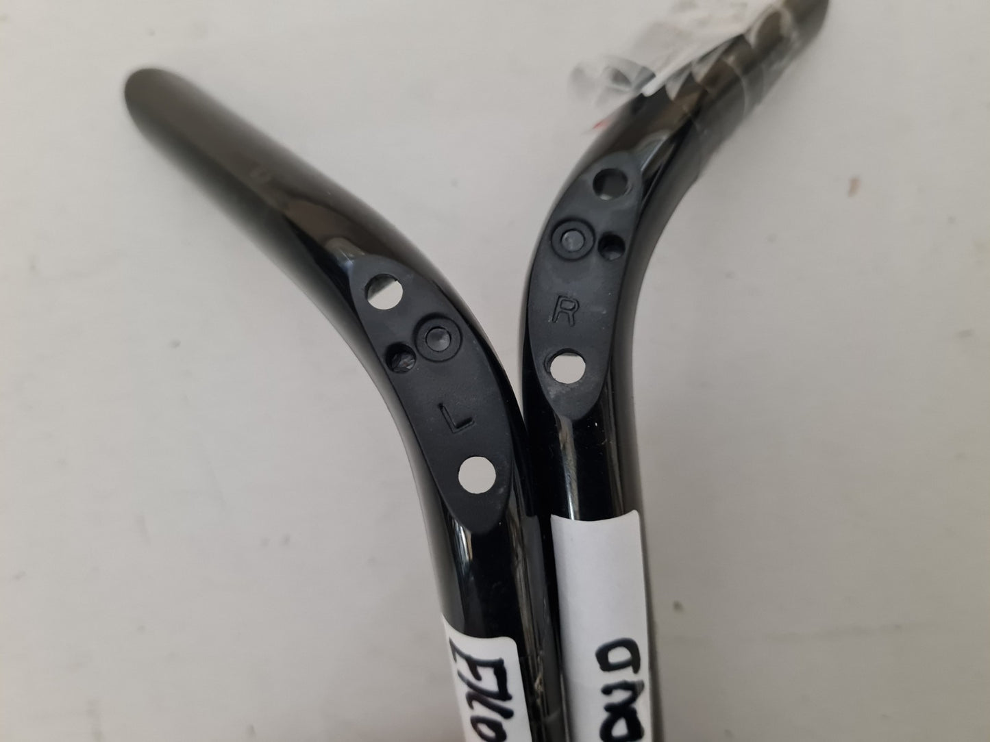 EKO K32DVD L&R FEET & SCREWS