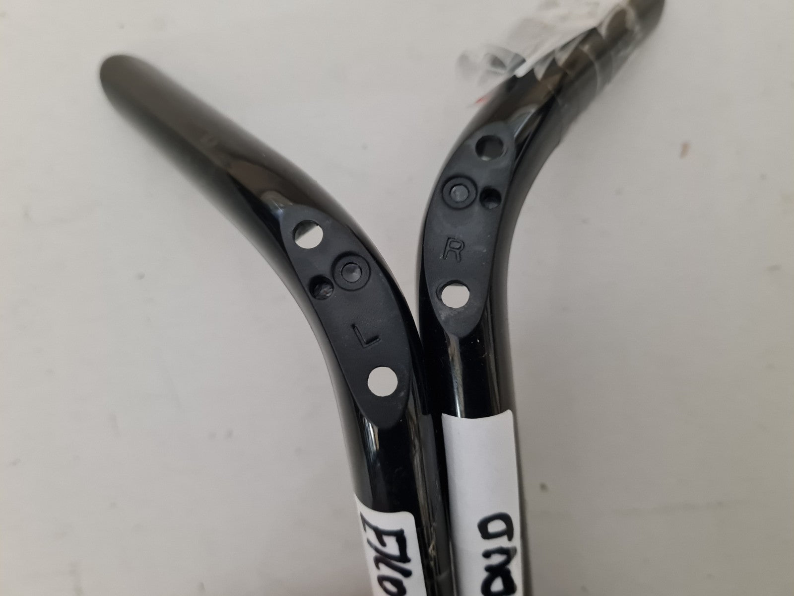 EKO K32DVD L&R FEET & SCREWS