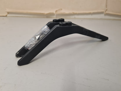 JVC LT-50N590A L&R FEET & SCREWS