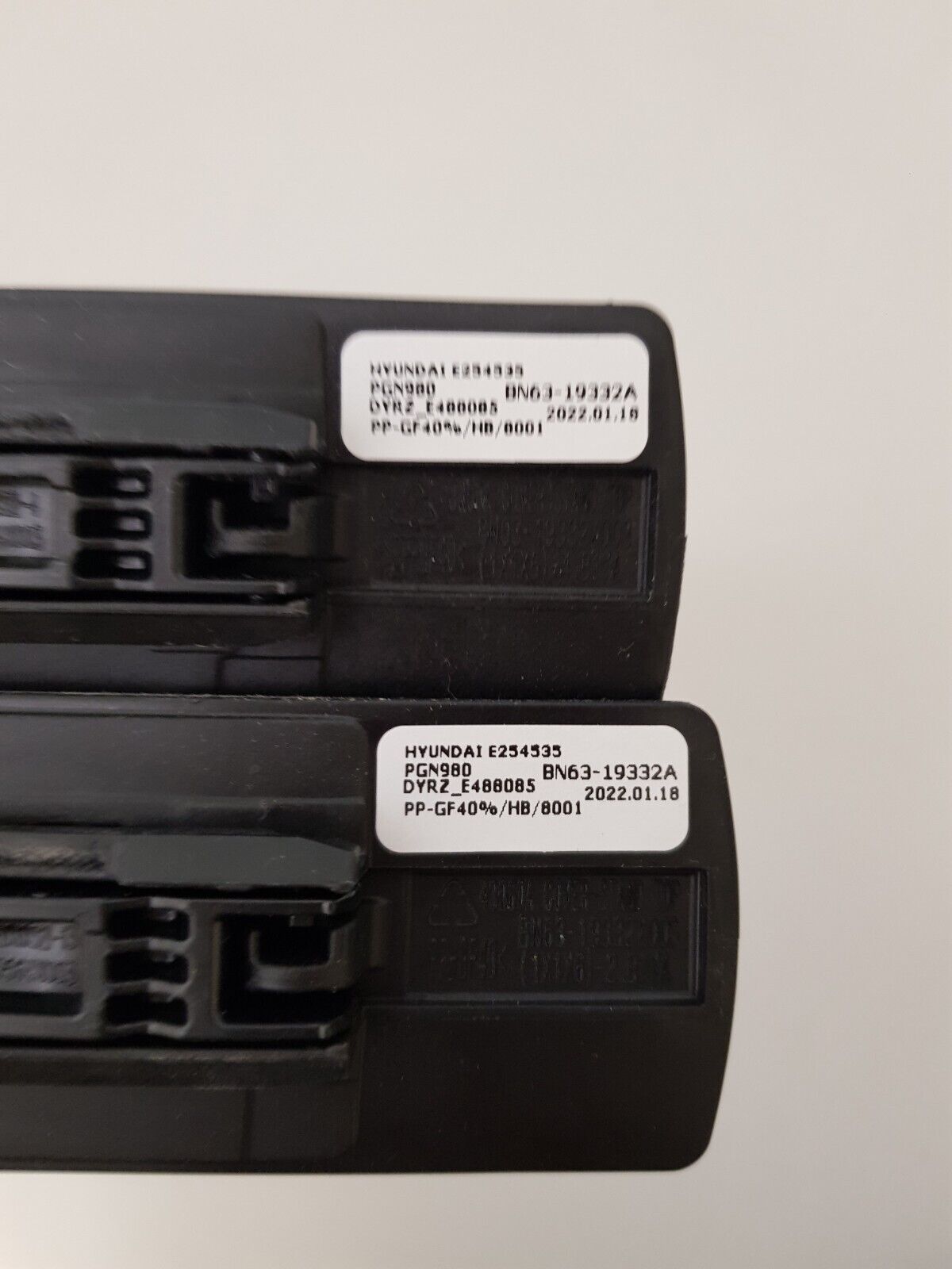 GENUINE SAMSUNG 43Q60A L&R FEET BN63-19332A