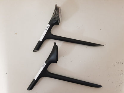 GENUINE MI LE65M5-AR L&R FEET & SCREWS