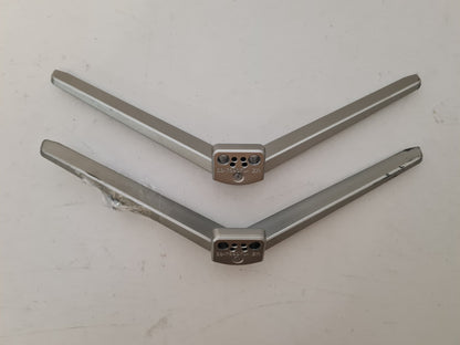 TCL 50P715 L&R FEET & SCREWS