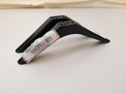 TCL 40S615-AU L&R FEET & SCREWS