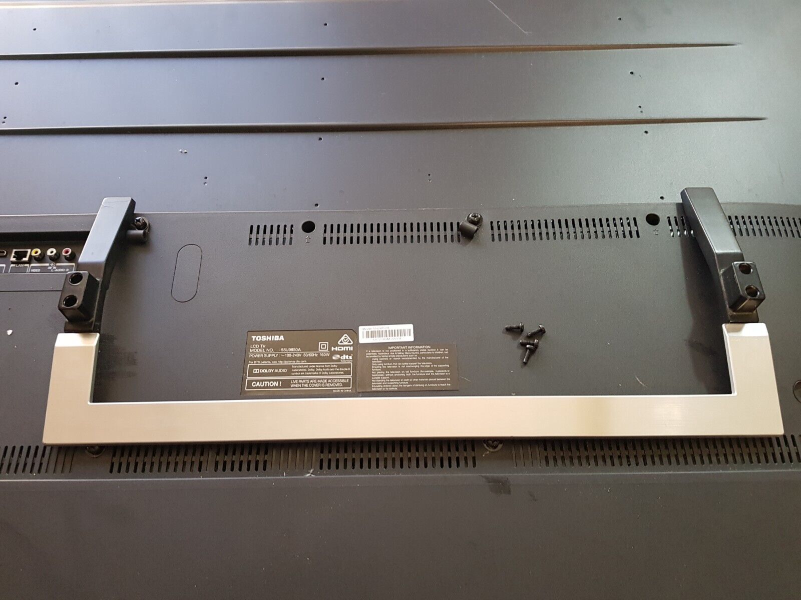 GENUINE TOSHIBA 55U9850A STAND & SCREWS