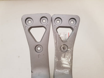 JVC LT-55N776A L&R FEET & SCREWS