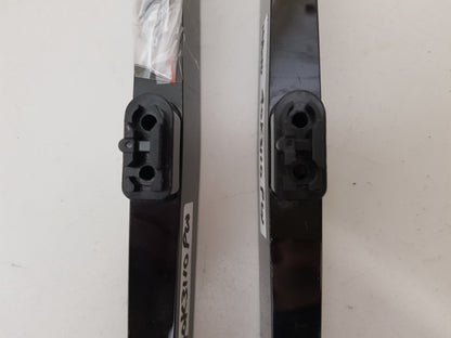 HISENSE 40K3110PW L&R FEET & SCREWS