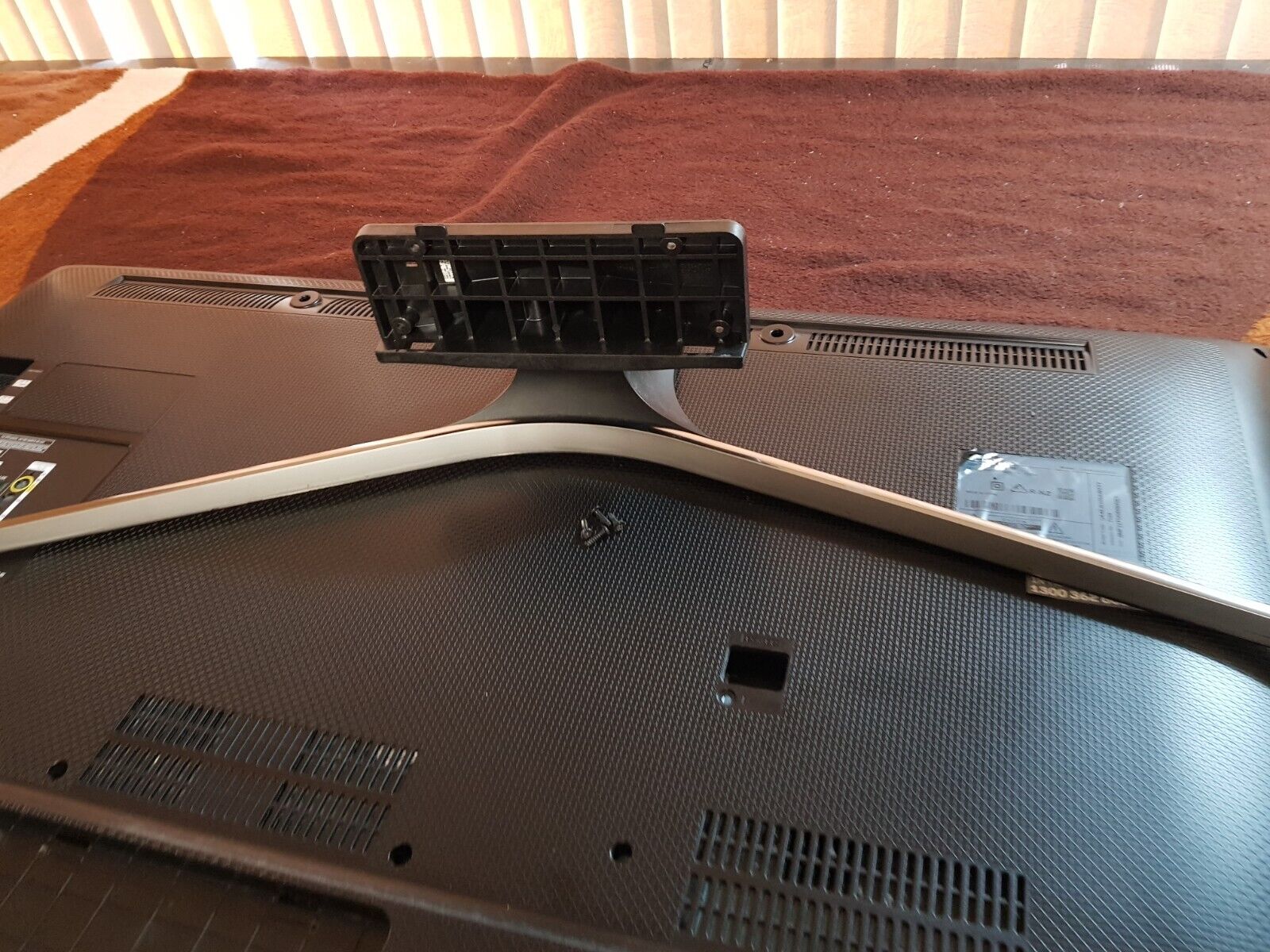 GENUINE SAMSUNG UA48J6200 STAND & SCREWS