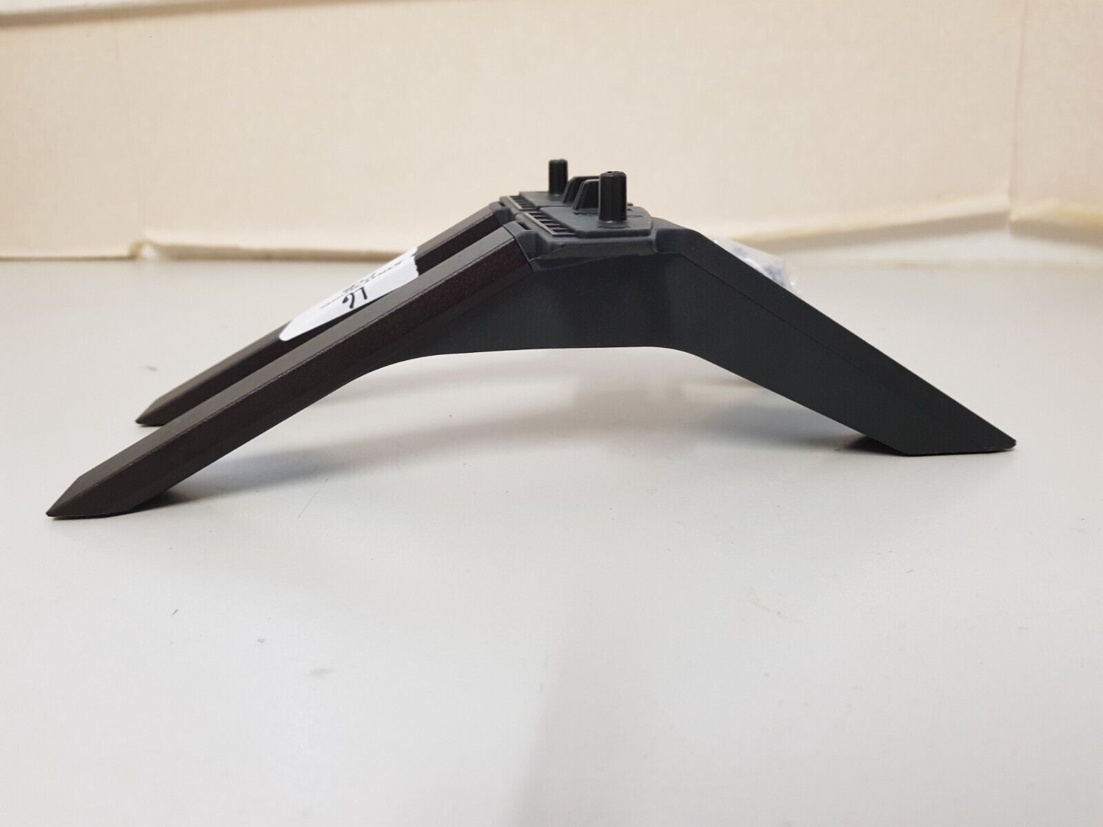 GENUINE LG 50UP8000 PTB L&R FEET & SCREWS