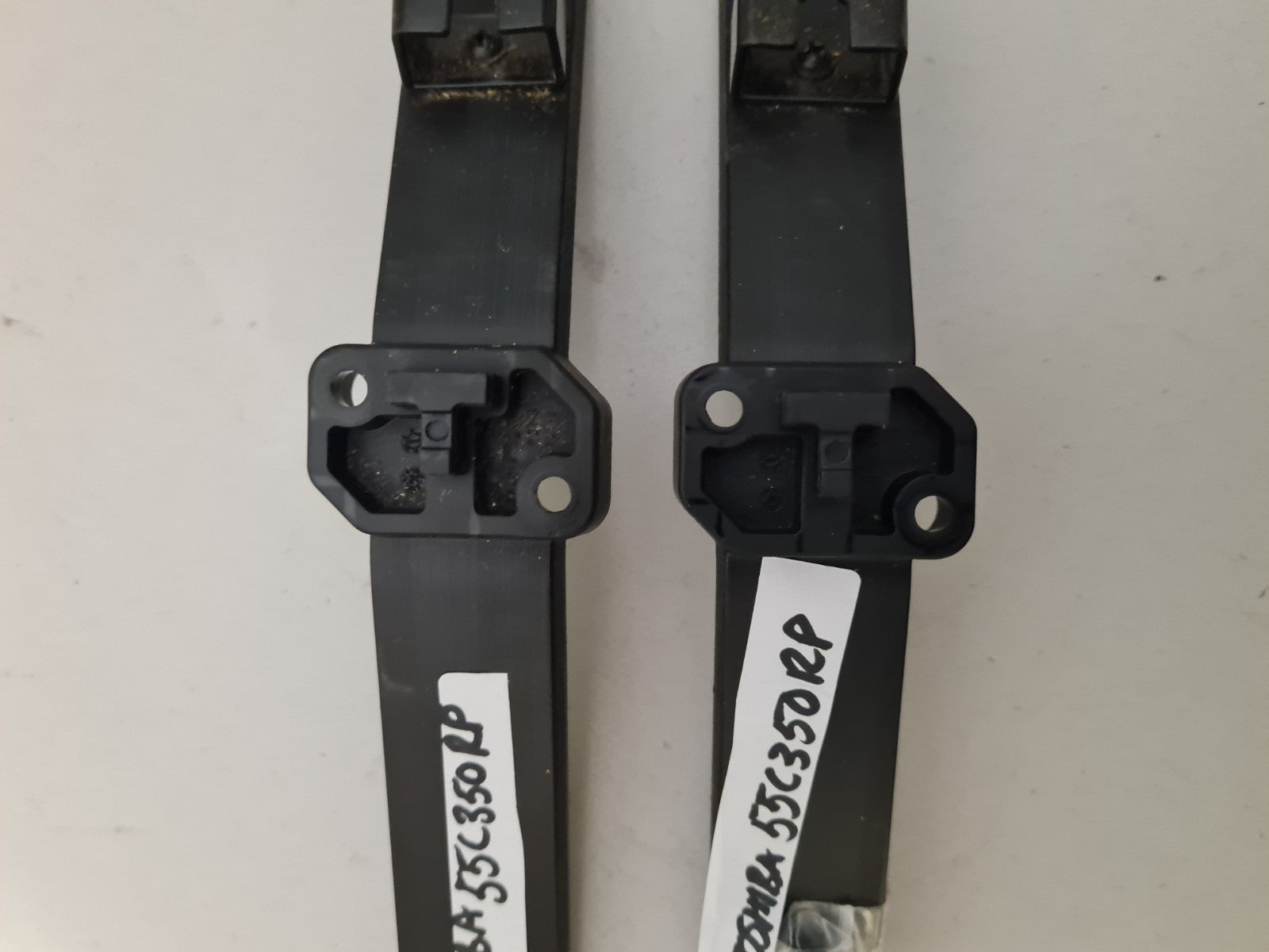 TOSHIBA 55C350RP L&R FEET & SCREWS