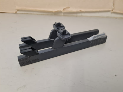 HISENSE 50Q6NAU L&R FEET & SCREWS