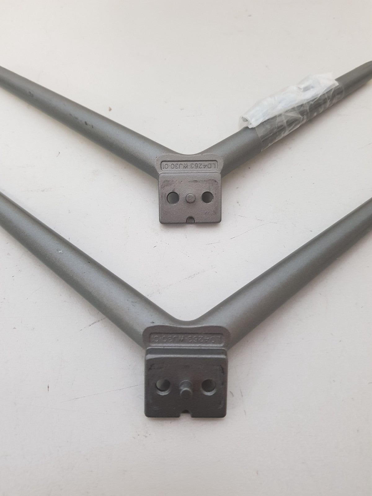 EKO K50USG L&R FEET & SCREWS