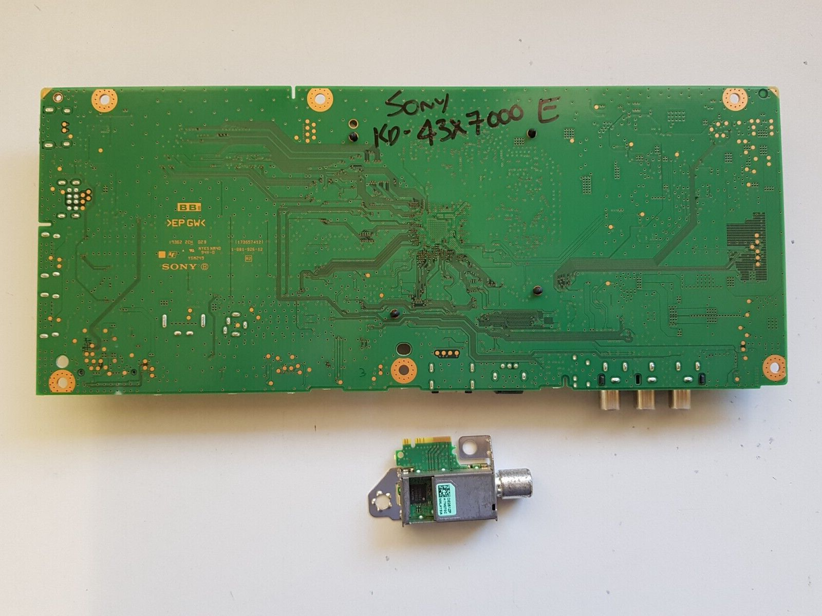 GENUINE SONY KD-43X7000E MAIN BOARD A2182739B  1-981-926-12