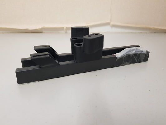HISENSE 43A7KAU L&R FEET & SCREWS