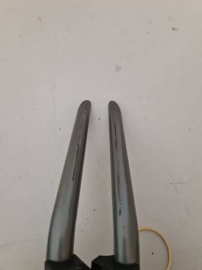 EKO K750UGTWQ L&R FEET & SCREWS