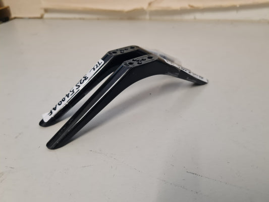 TCL 32S5400AF L&R FEET & SCREWS