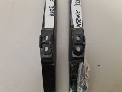 HISENSE 32P4 L&R FEET & SCREWS